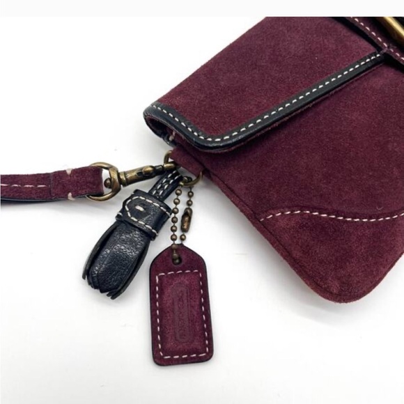 COACH EXTREMELY RARE SOHO, Suede Burgundy Clutch - Picture 6 of 12